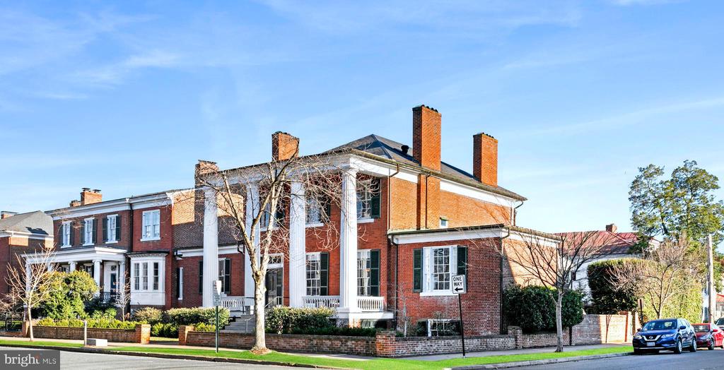 408 Hanover Street