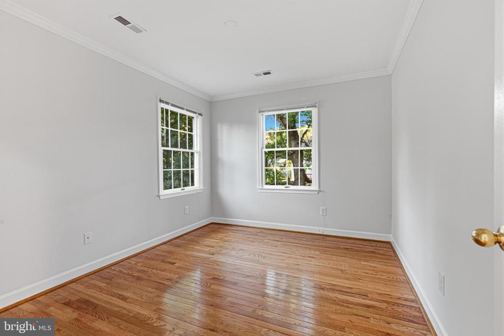10631 ELMONT COURT