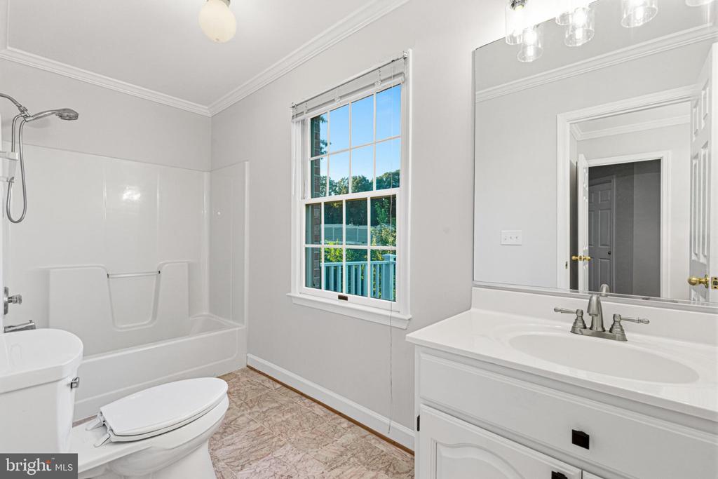 10631 ELMONT COURT