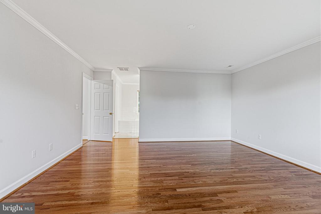 10631 ELMONT COURT