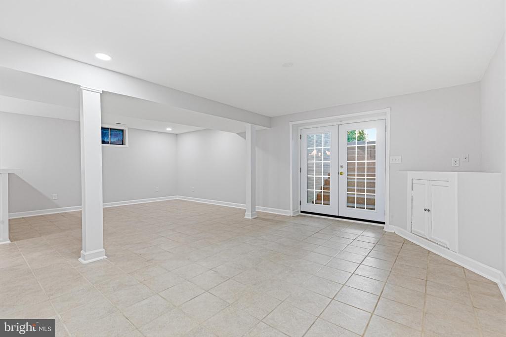 10631 ELMONT COURT