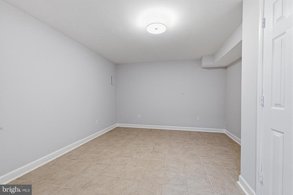 10631 ELMONT COURT