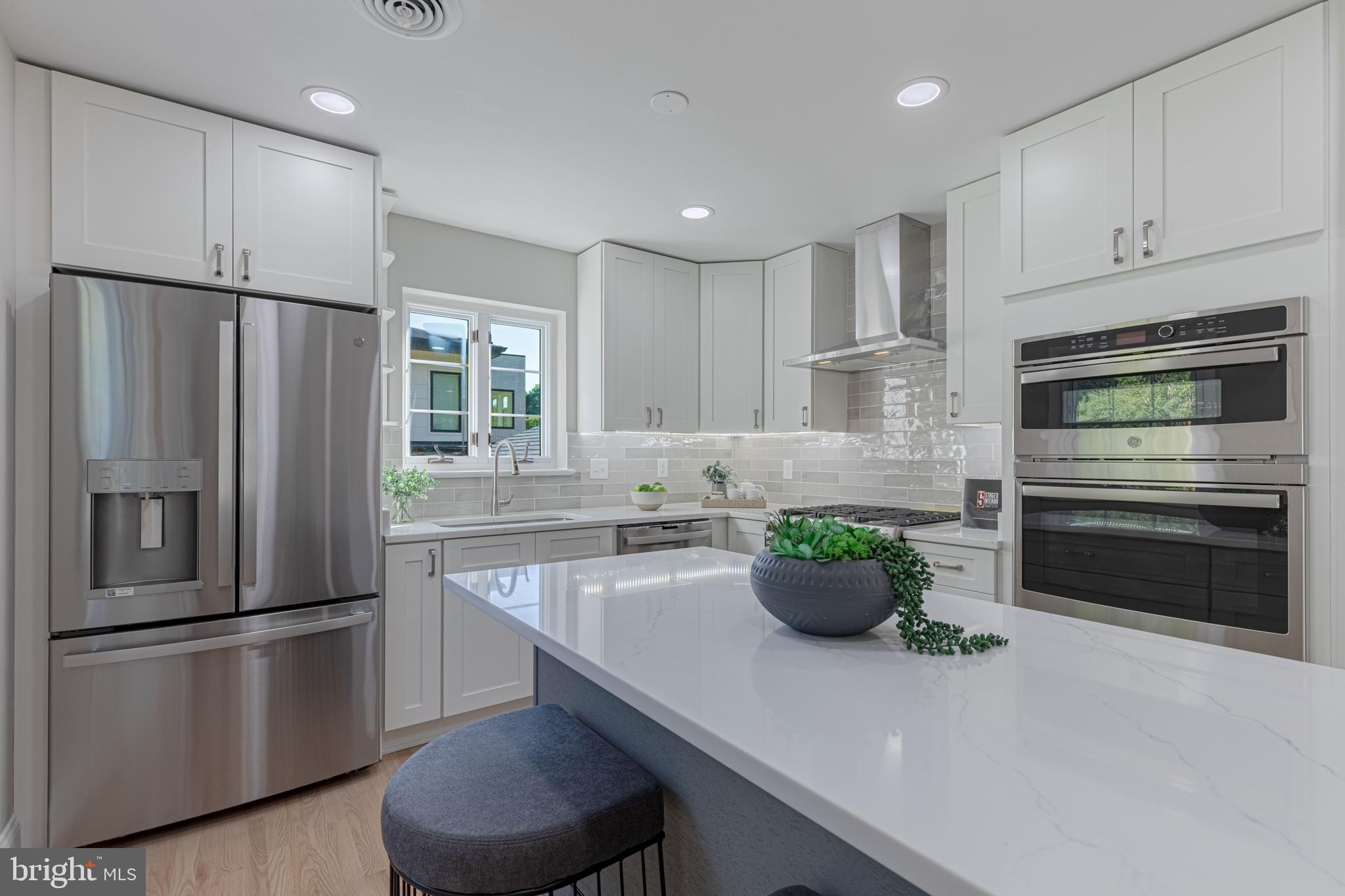 509 CREEK CROSSING ROAD NE