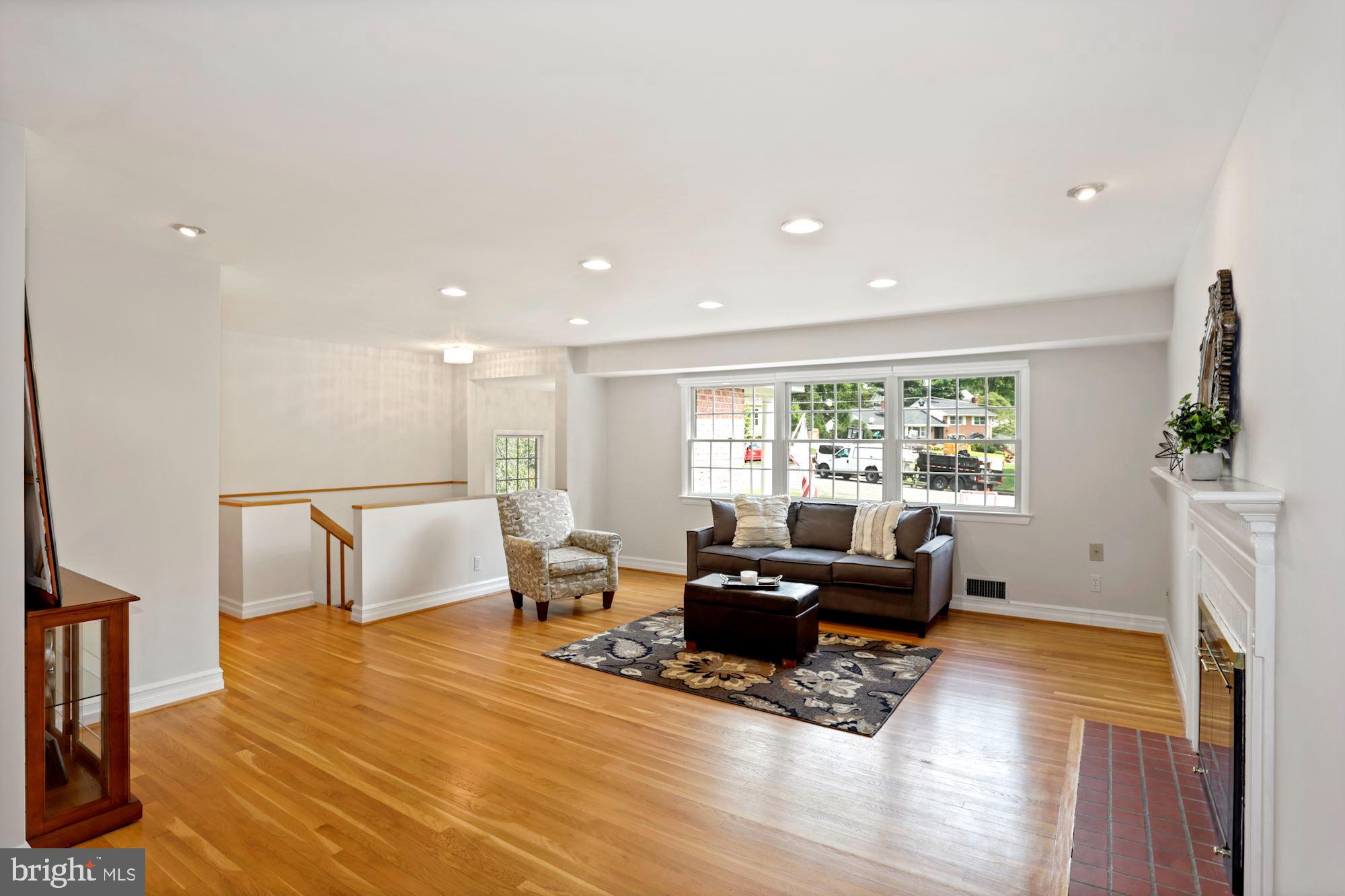 1632 MORRILL COURT