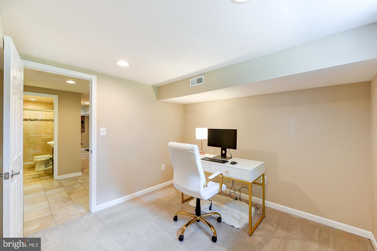 6429 Maplewood DRIVE