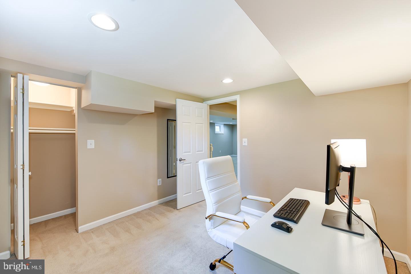 6429 Maplewood DRIVE