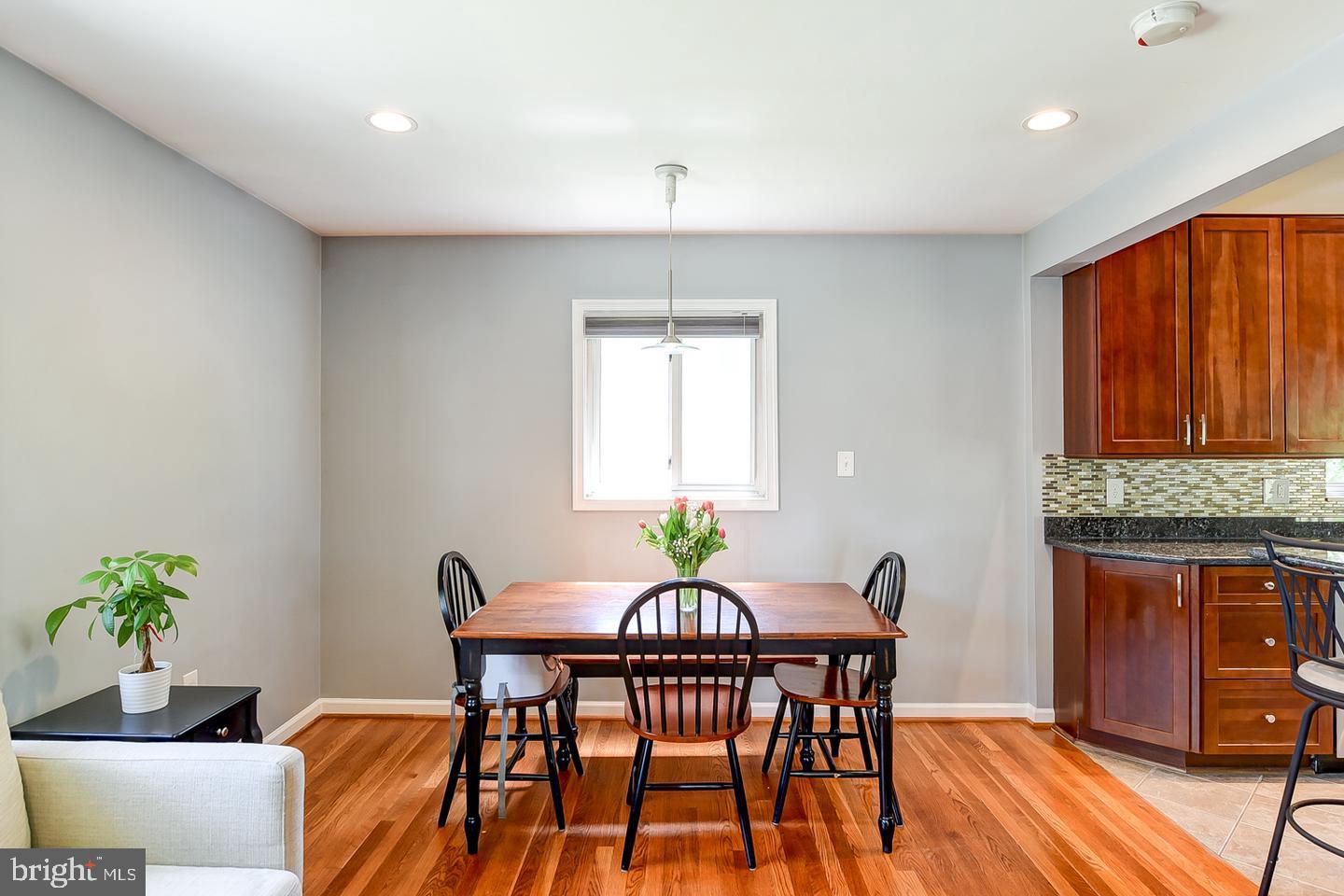 6429 Maplewood DRIVE