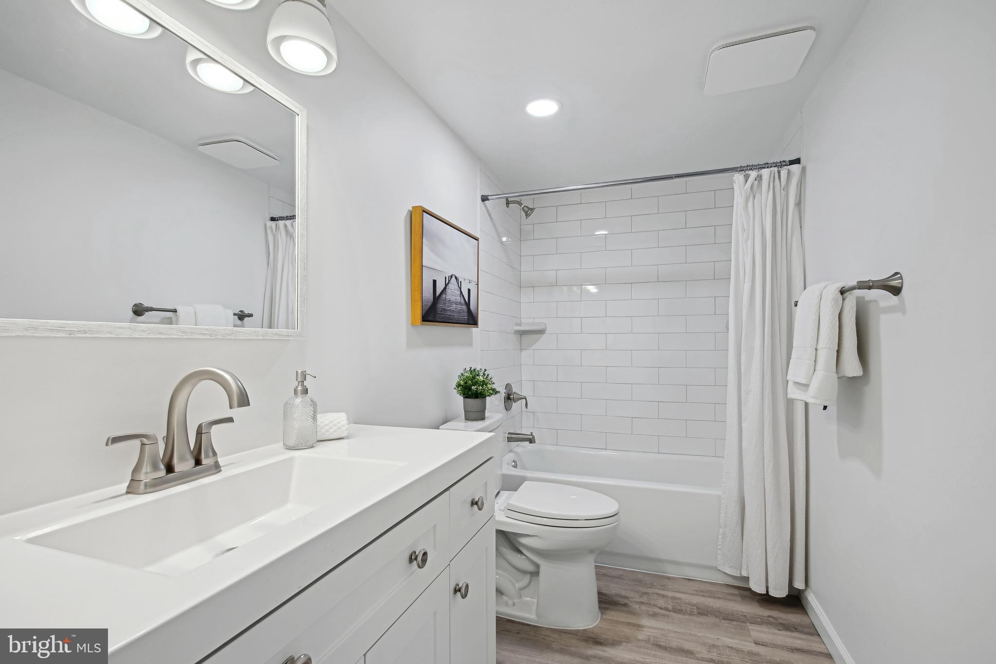 8350 Greensboro Dr #926