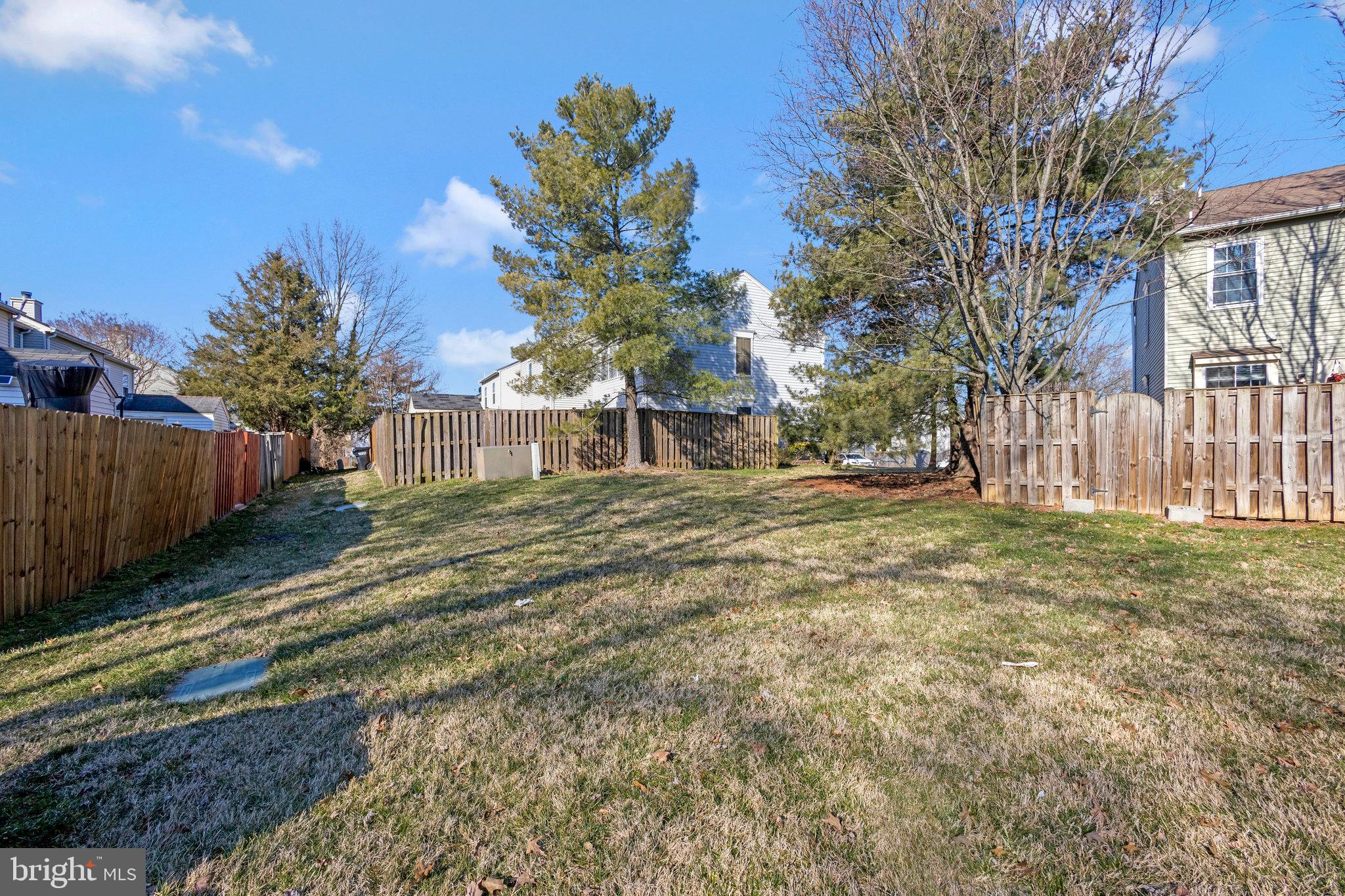 6559 Old Carriage Ln