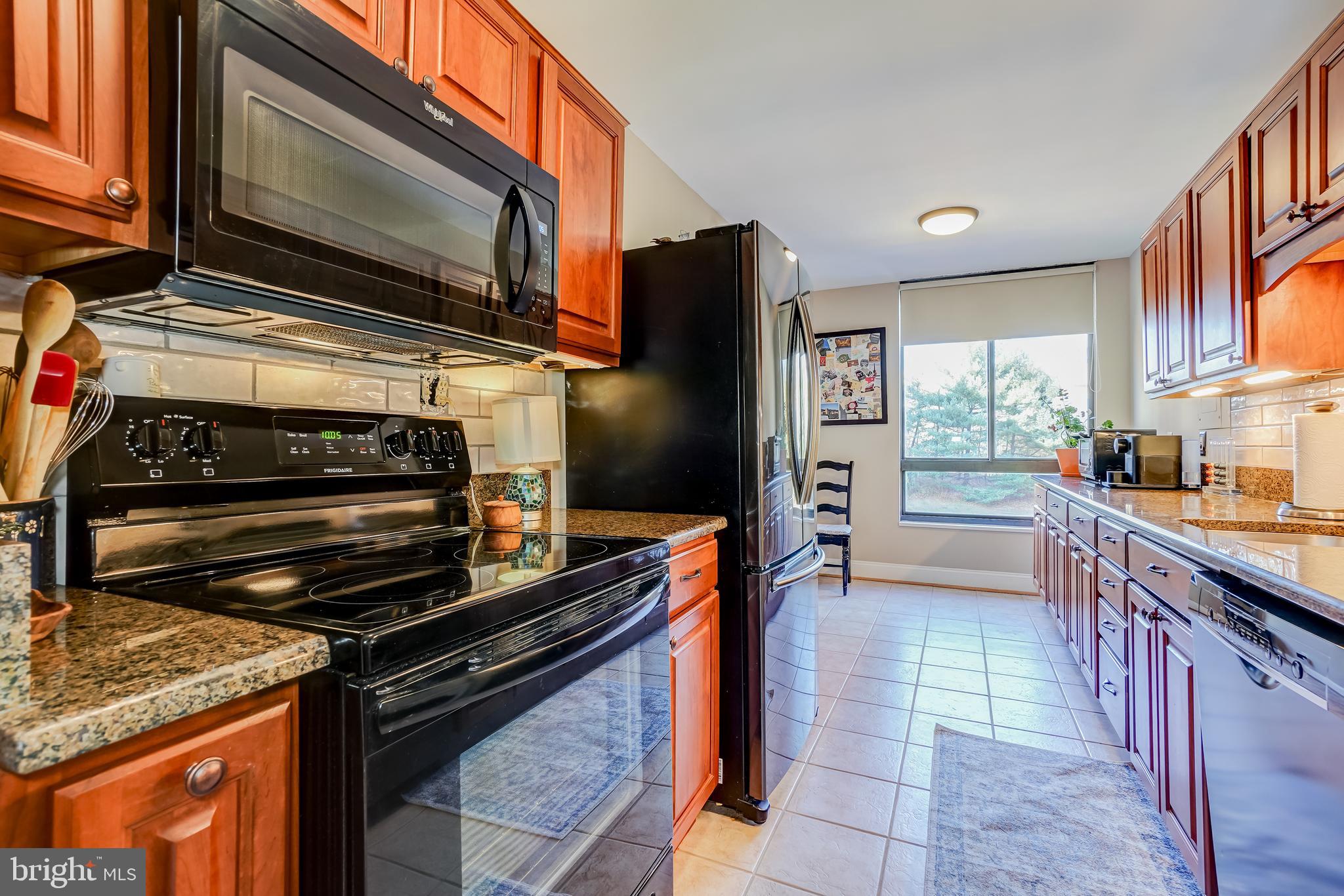 1800 OLD MEADOW RD #622