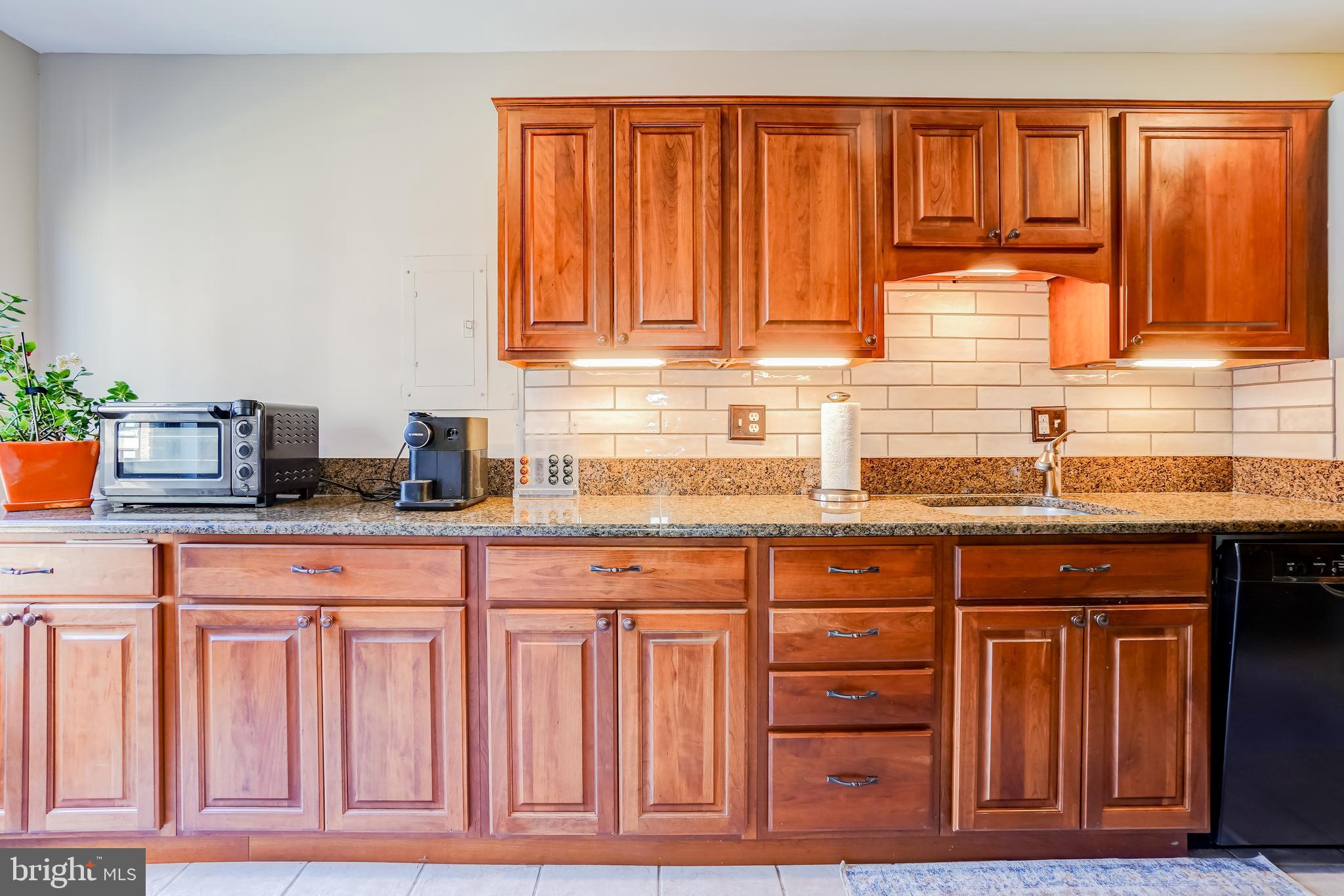 1800 OLD MEADOW RD #622