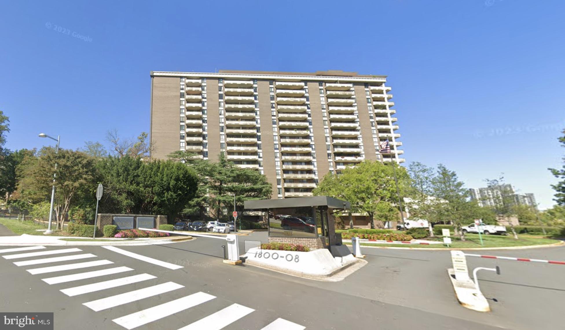 1800 OLD MEADOW RD #622