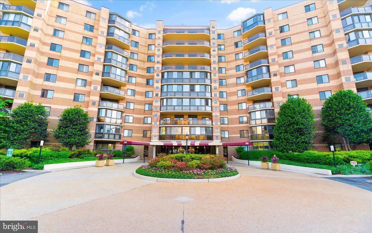 8360 Greensboro Dr #109