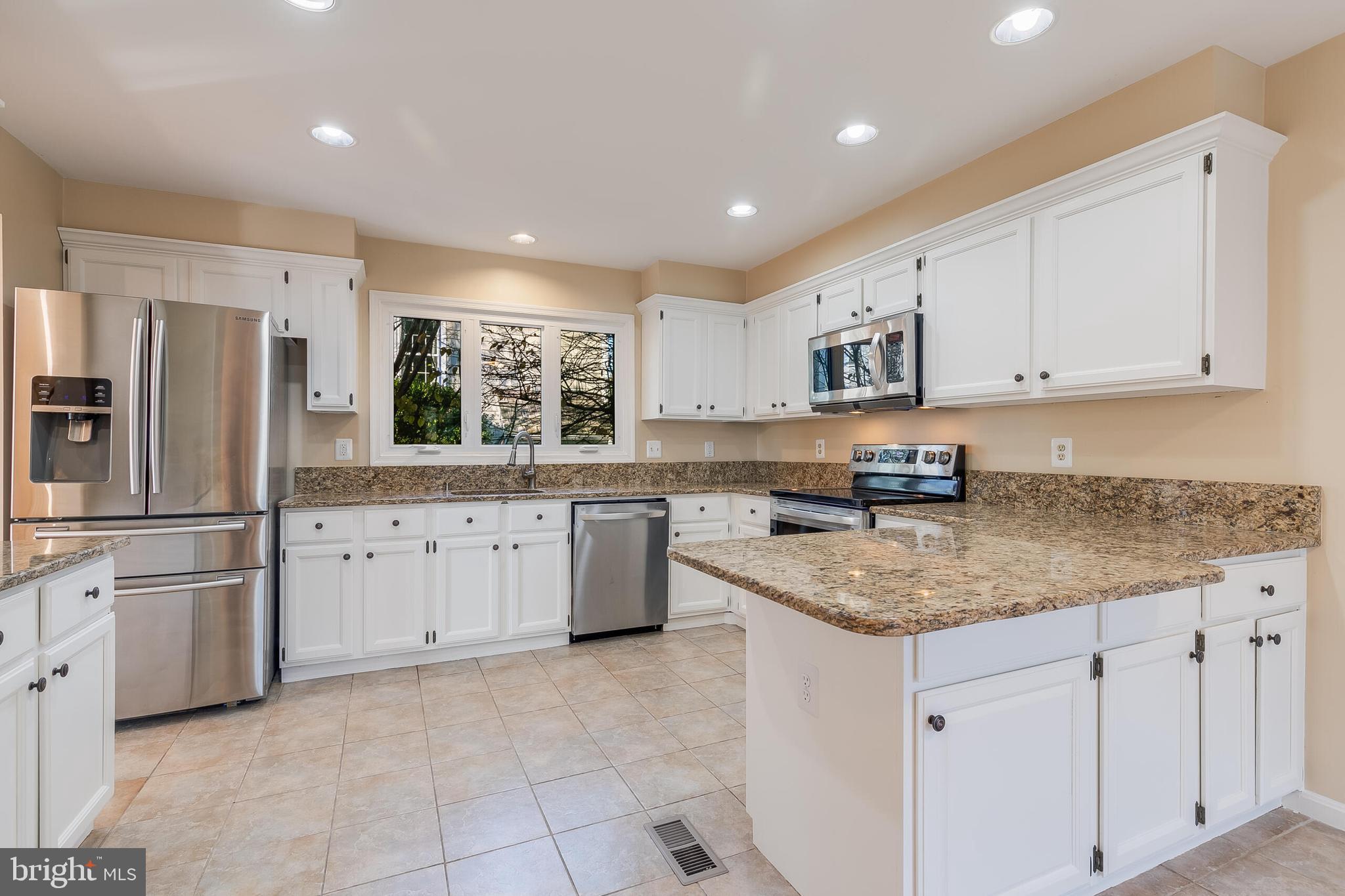 11620 OLD BROOKVILLE CT