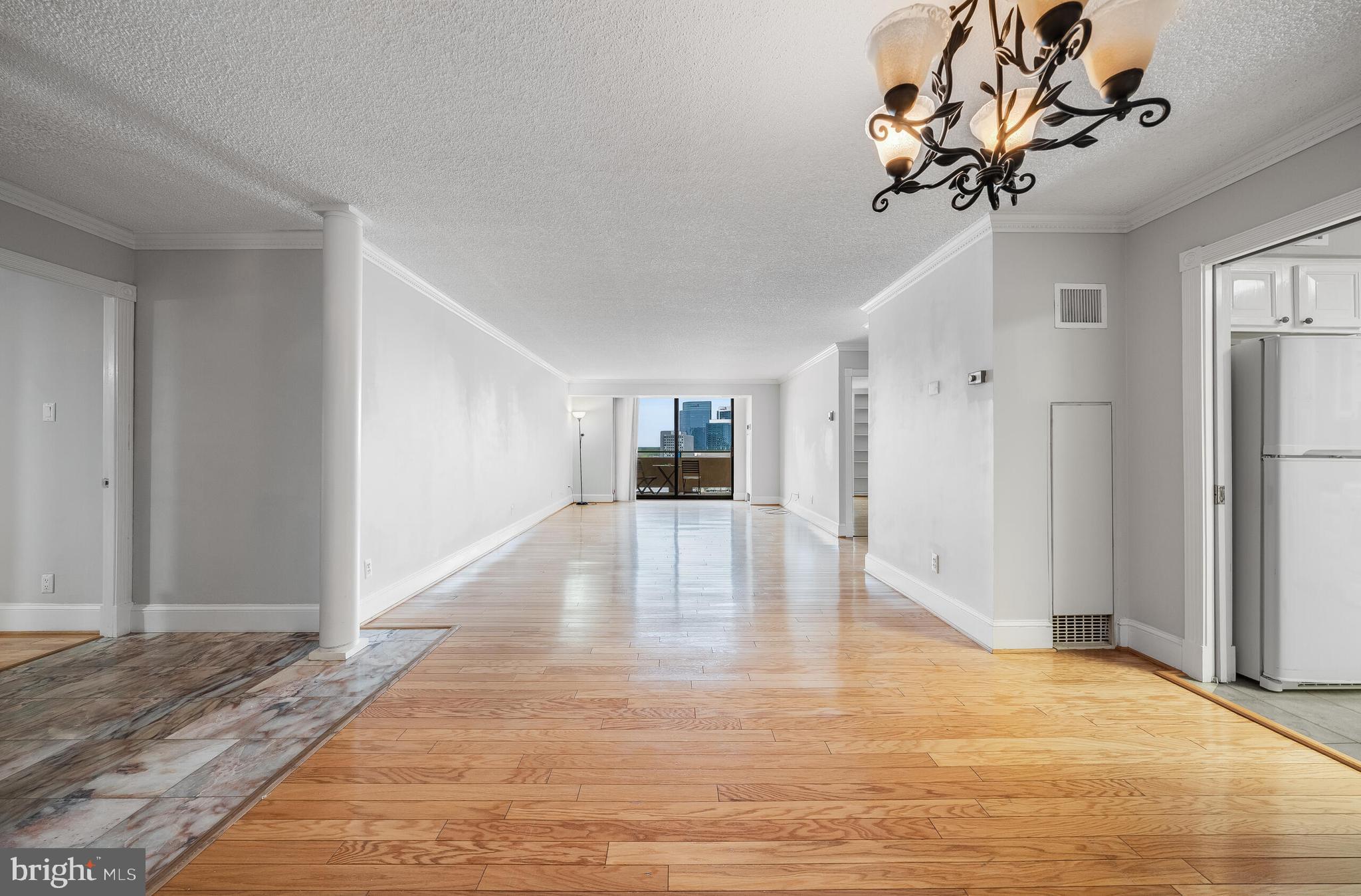 1800 OLD MEADOW RD #919