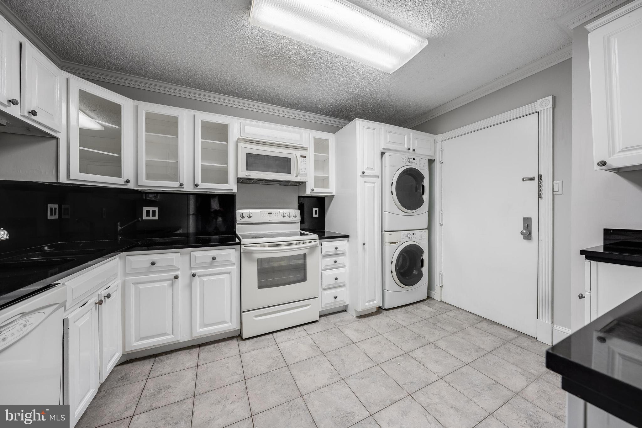 1800 OLD MEADOW RD #919