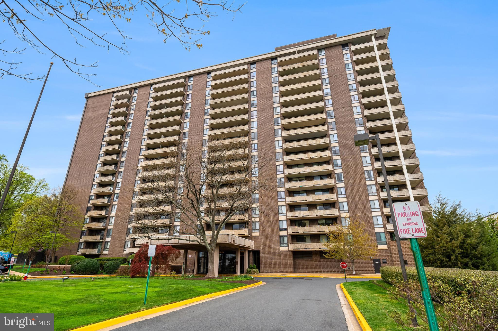 1800 OLD MEADOW RD #919