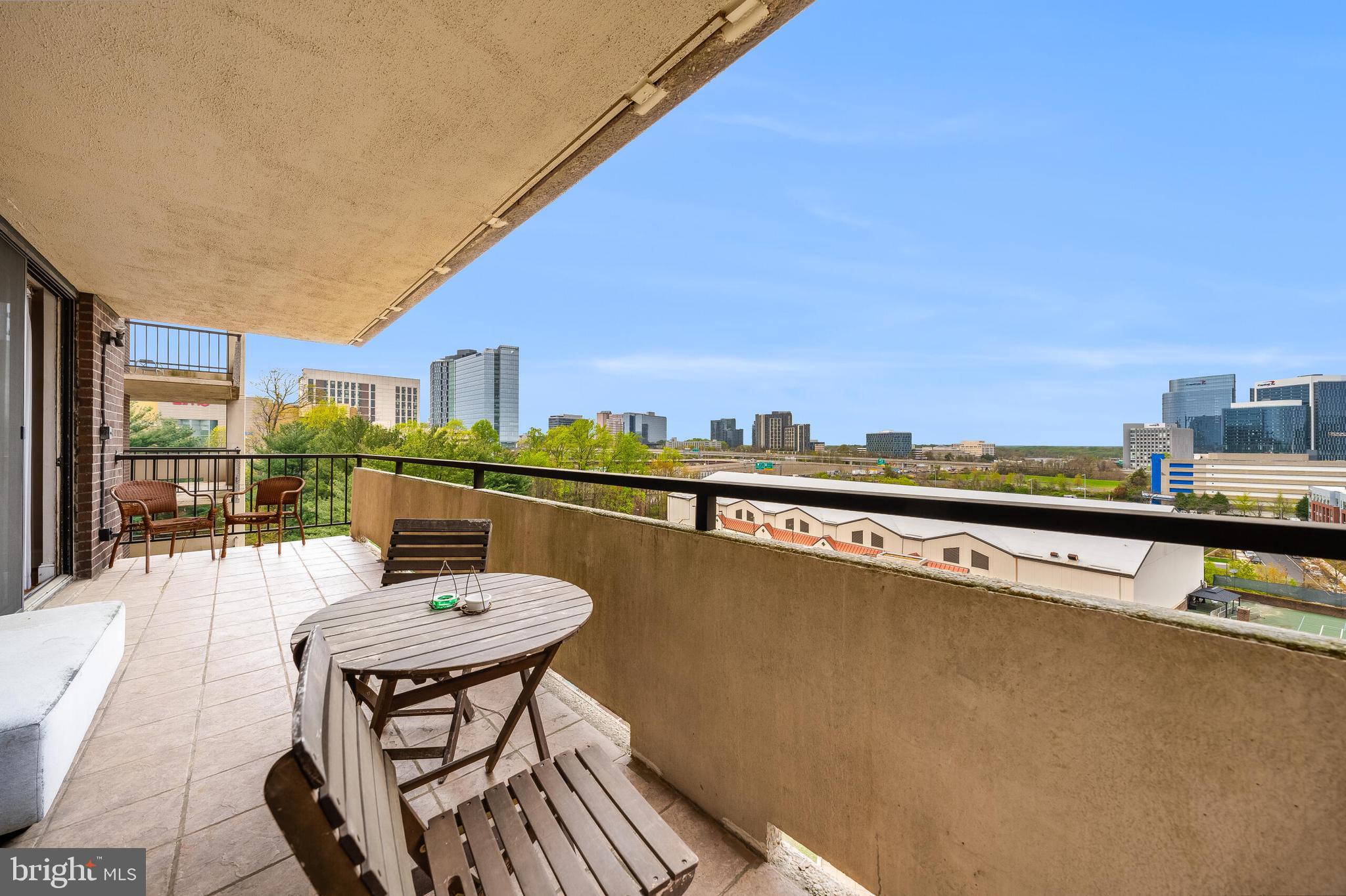 1800 OLD MEADOW RD #919