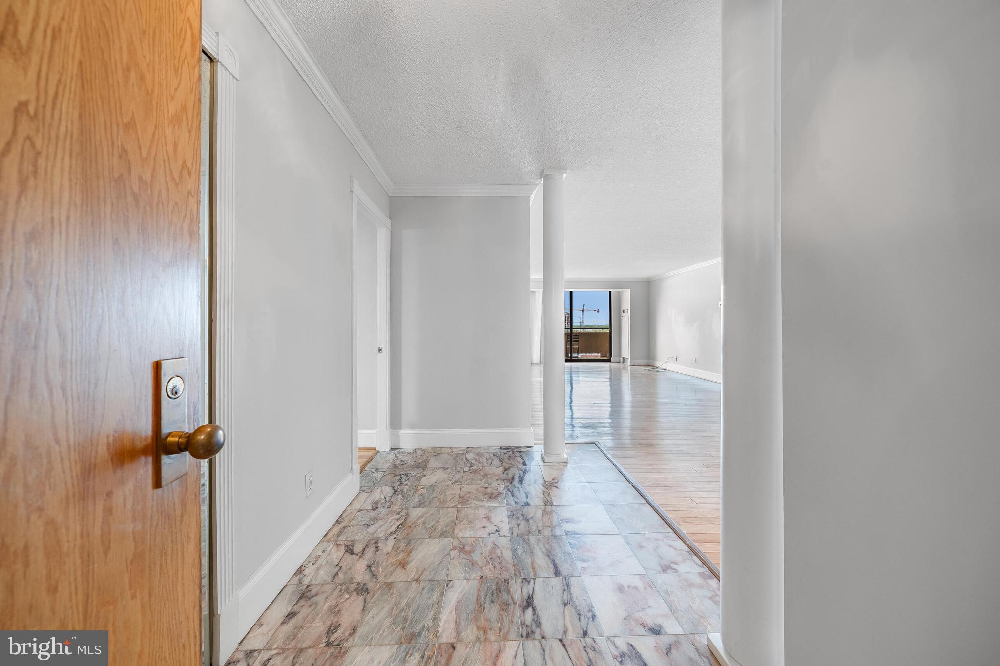 1800 OLD MEADOW RD #919