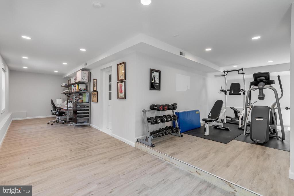 10217 Lawyers Rd