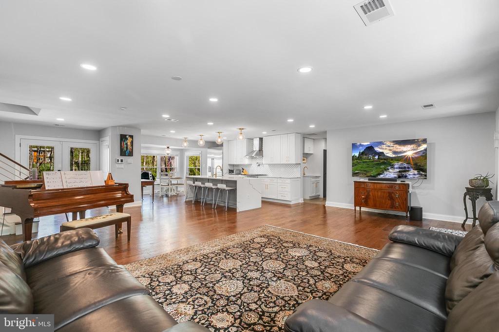 10217 Lawyers Rd