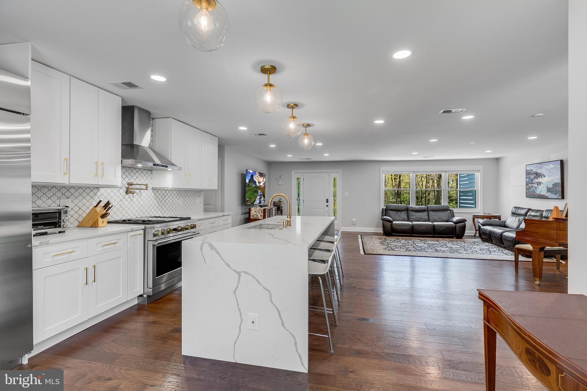 10217 Lawyers Rd