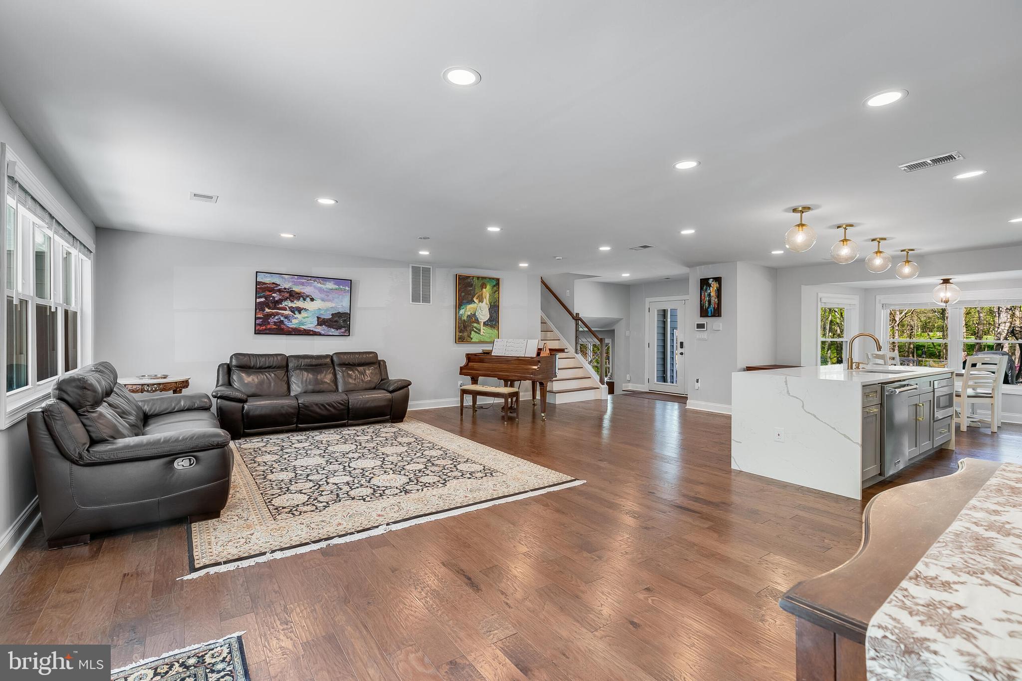 10217 Lawyers Rd