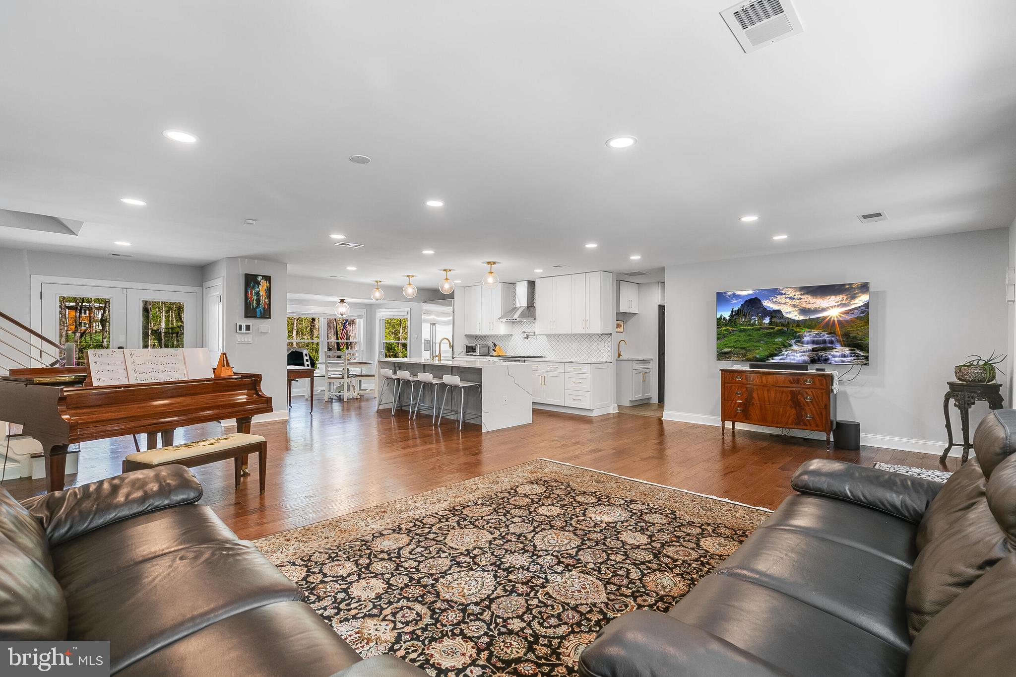 10217 Lawyers Rd