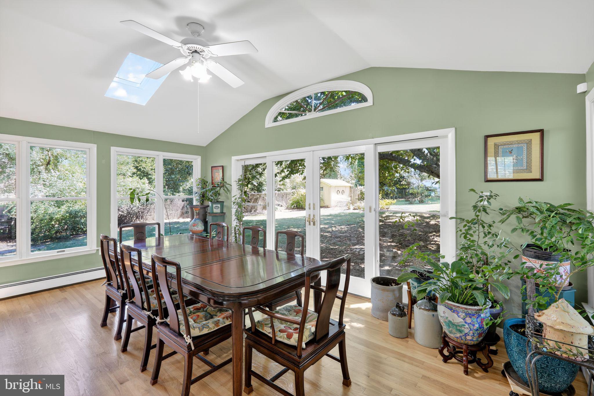 431 CREEK CROSSING ROAD NE