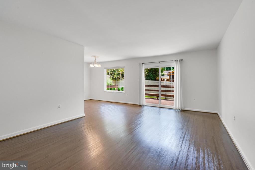 8722 LITWALTON CT
