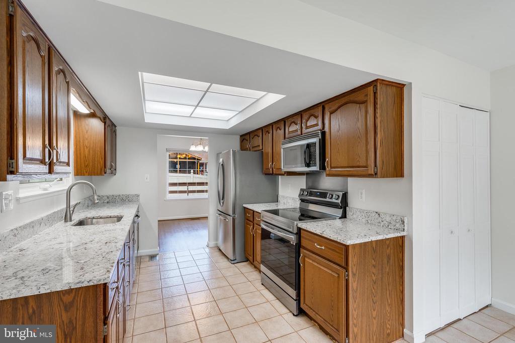 8722 LITWALTON CT