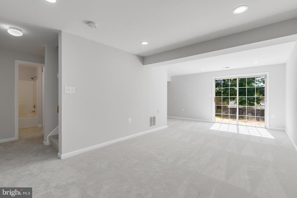 9504 DEBRA SPRADLIN COURT