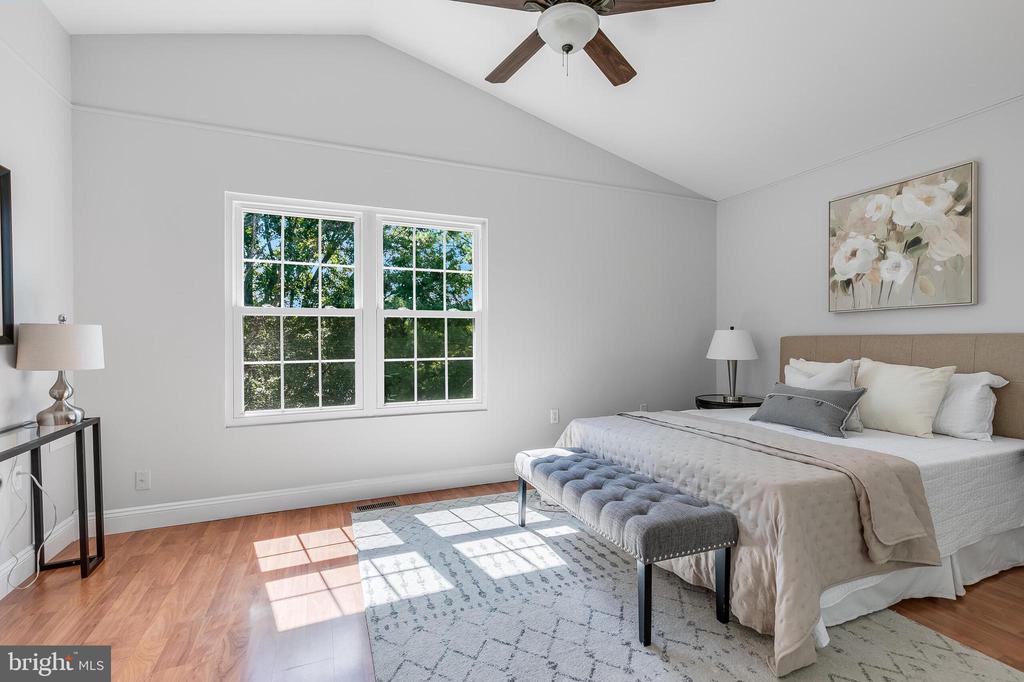 9504 DEBRA SPRADLIN COURT