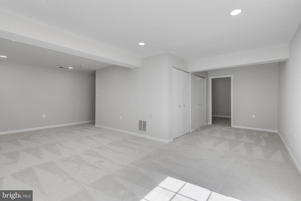 9504 DEBRA SPRADLIN COURT