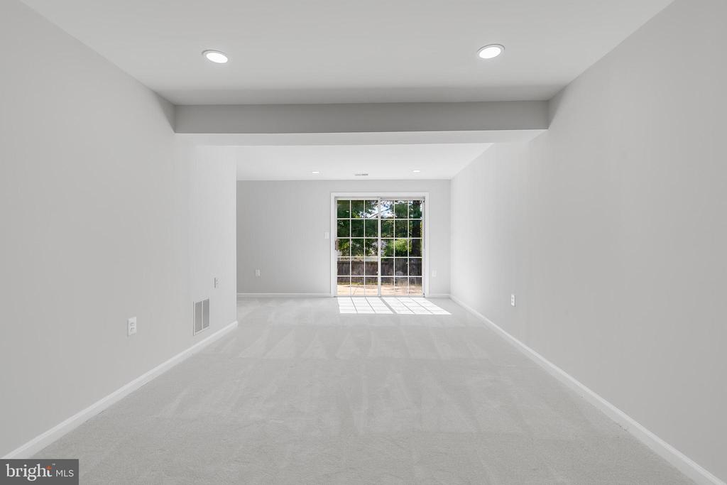 9504 DEBRA SPRADLIN COURT