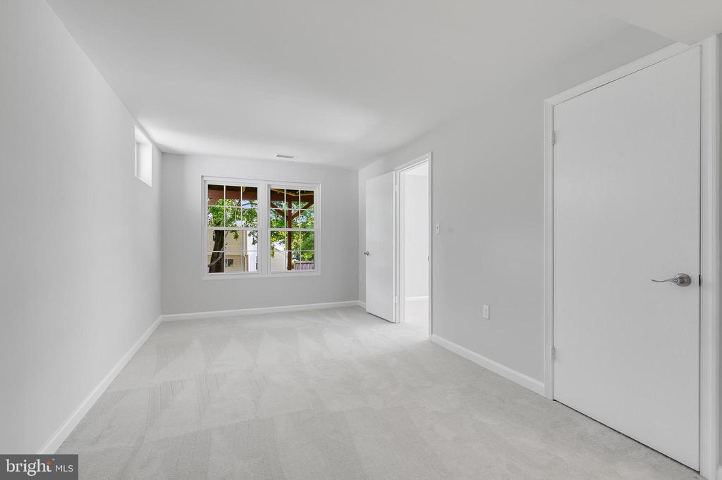 9504 DEBRA SPRADLIN COURT