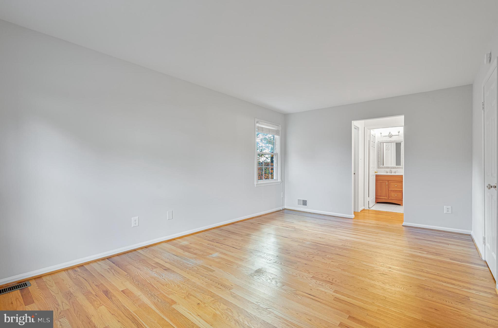 8423 HUNT VALLEY DRIVE