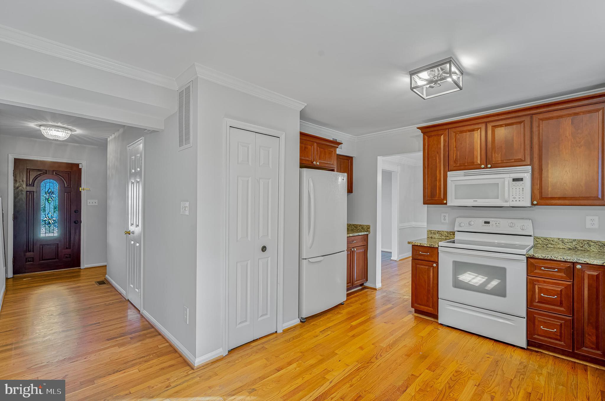 8423 HUNT VALLEY DRIVE