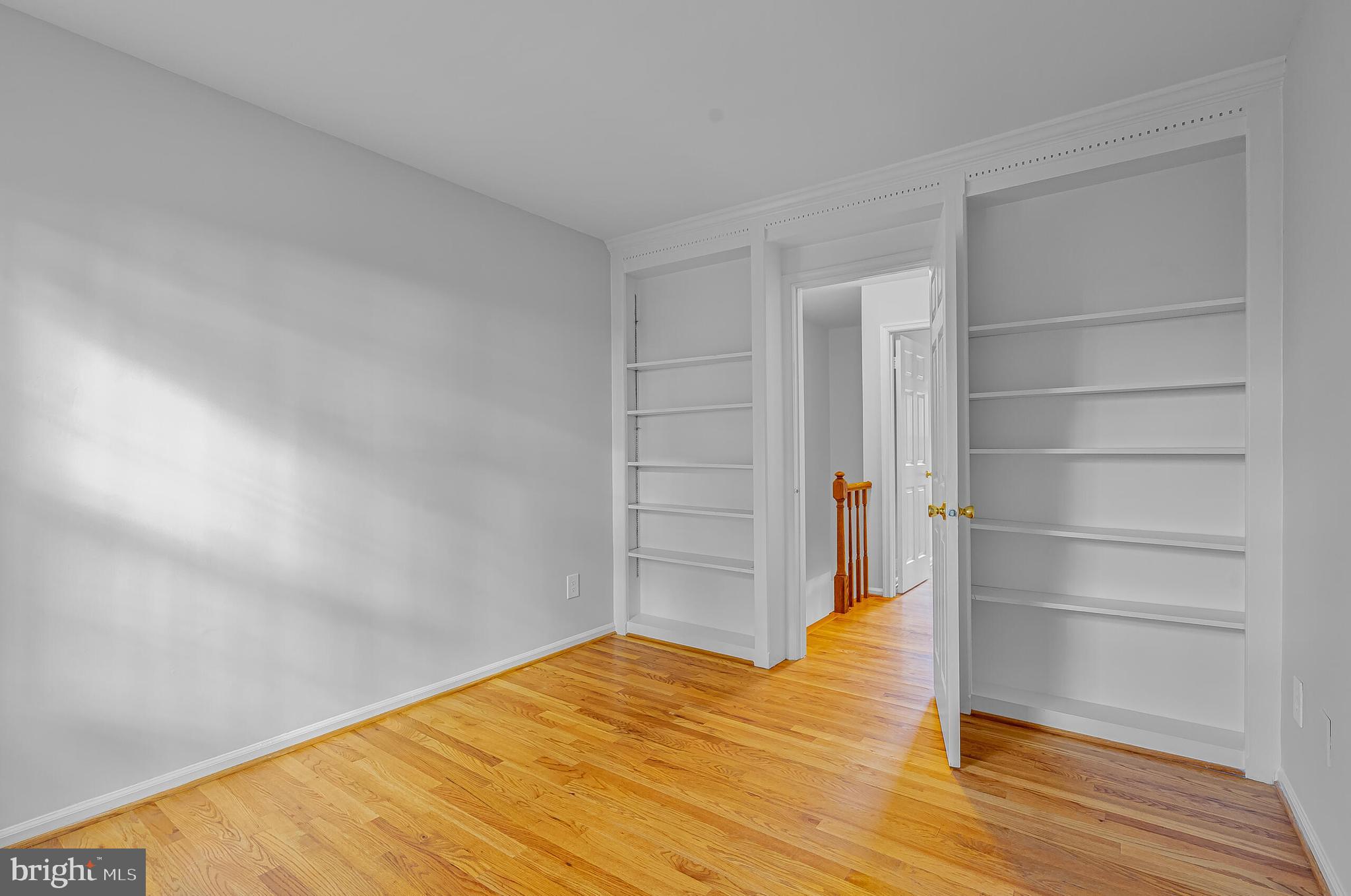 8423 HUNT VALLEY DRIVE