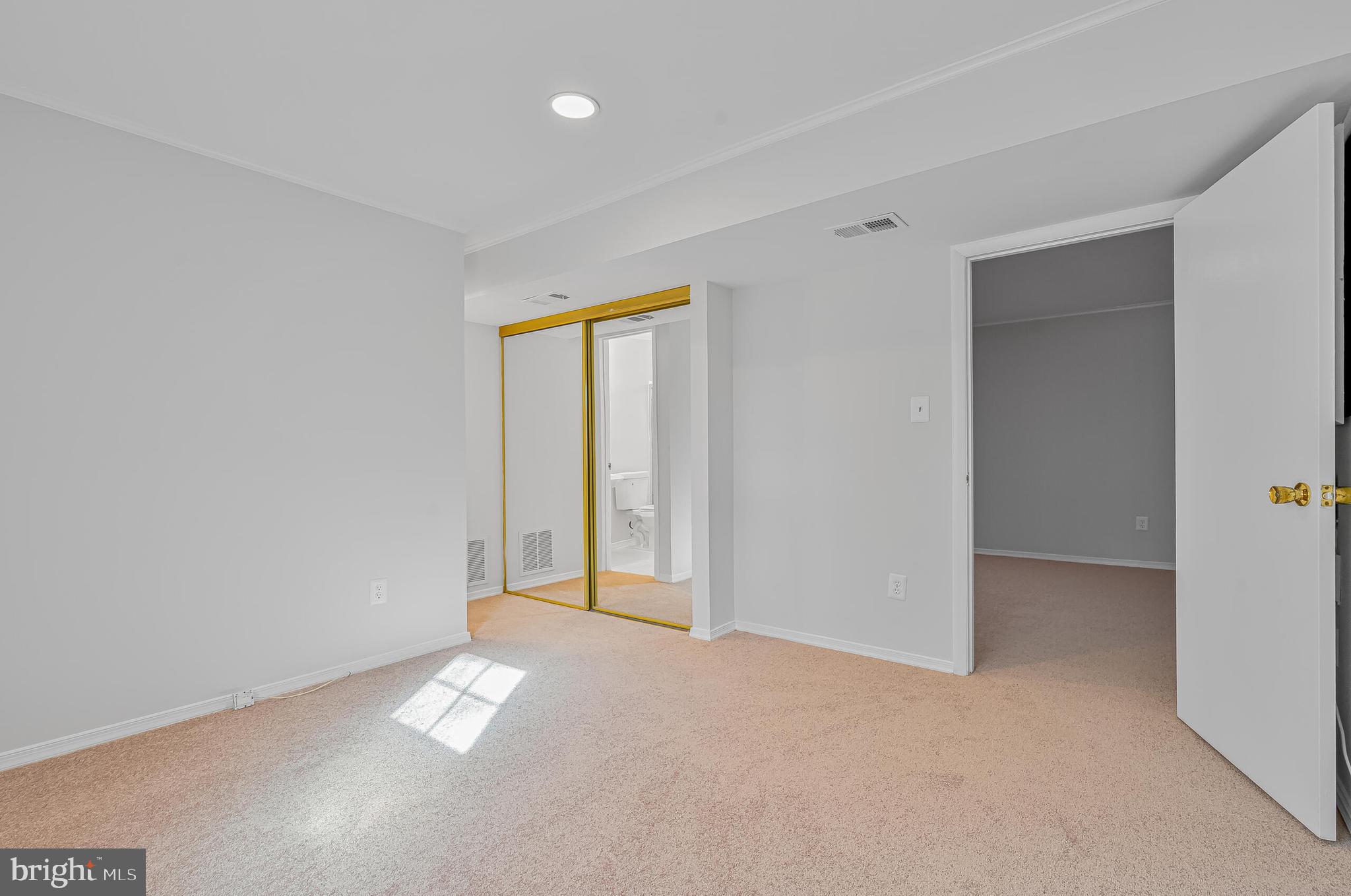 8423 HUNT VALLEY DRIVE