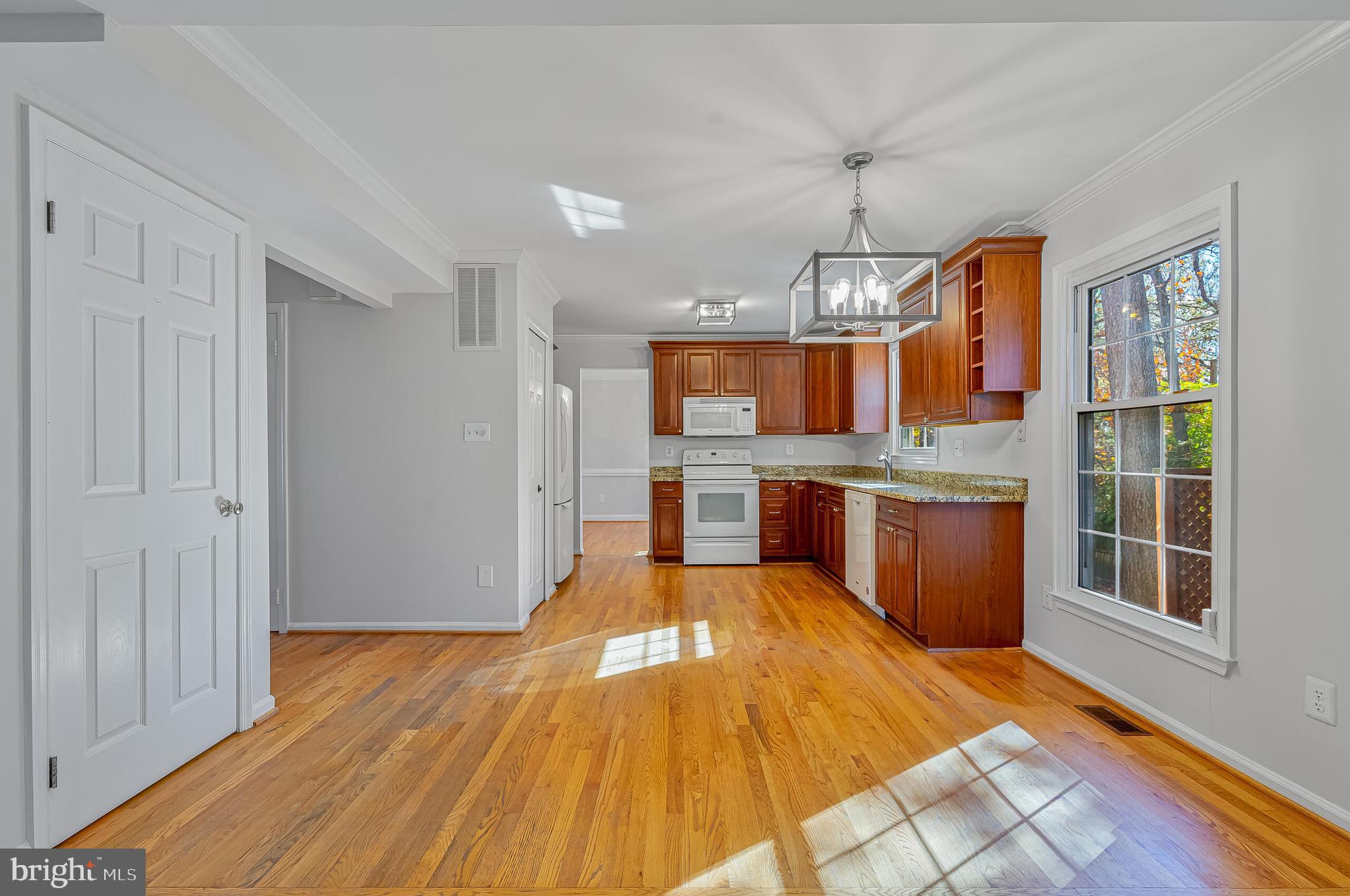 8423 HUNT VALLEY DRIVE