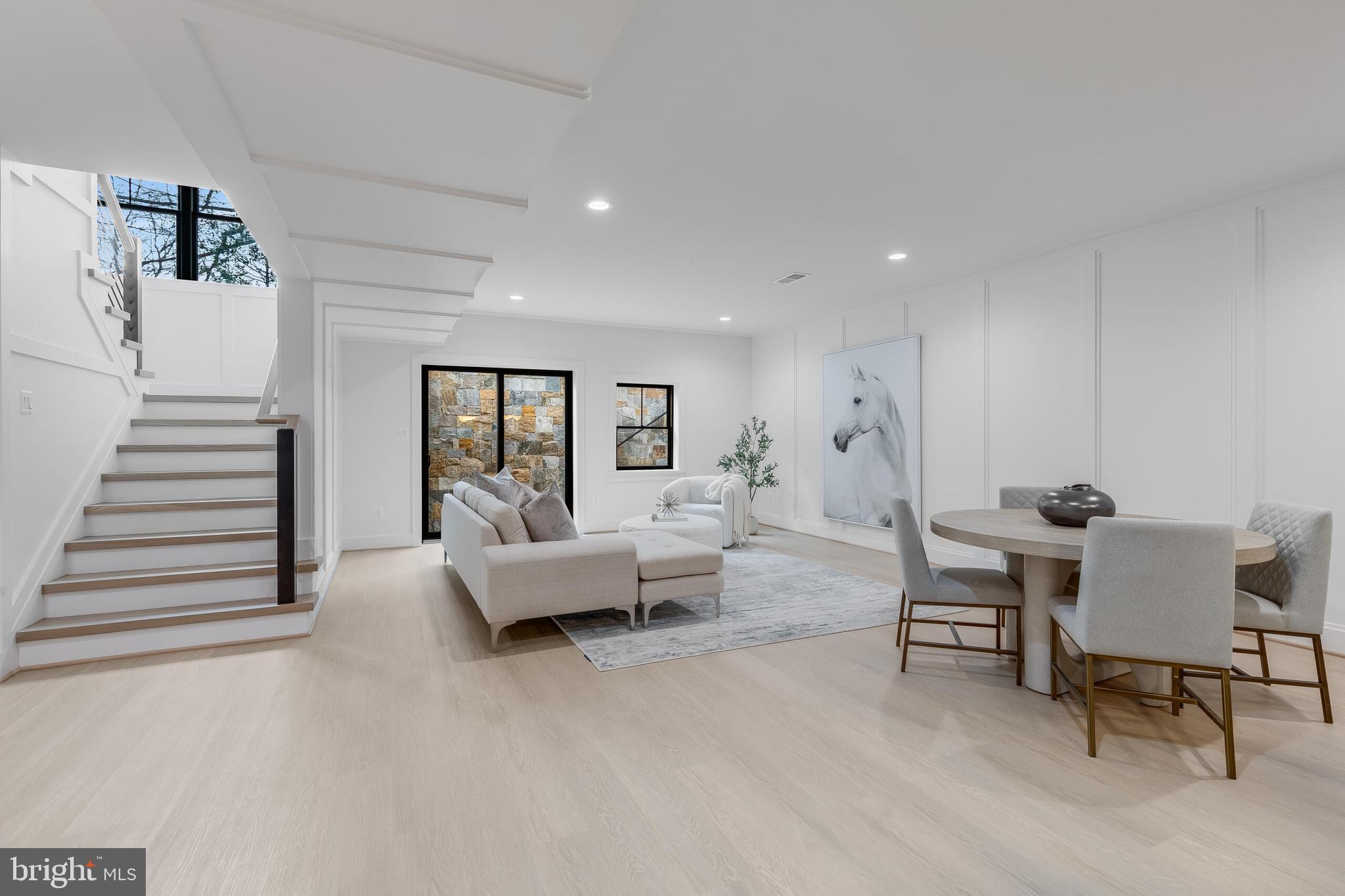 123 TAPAWINGO ROAD SW