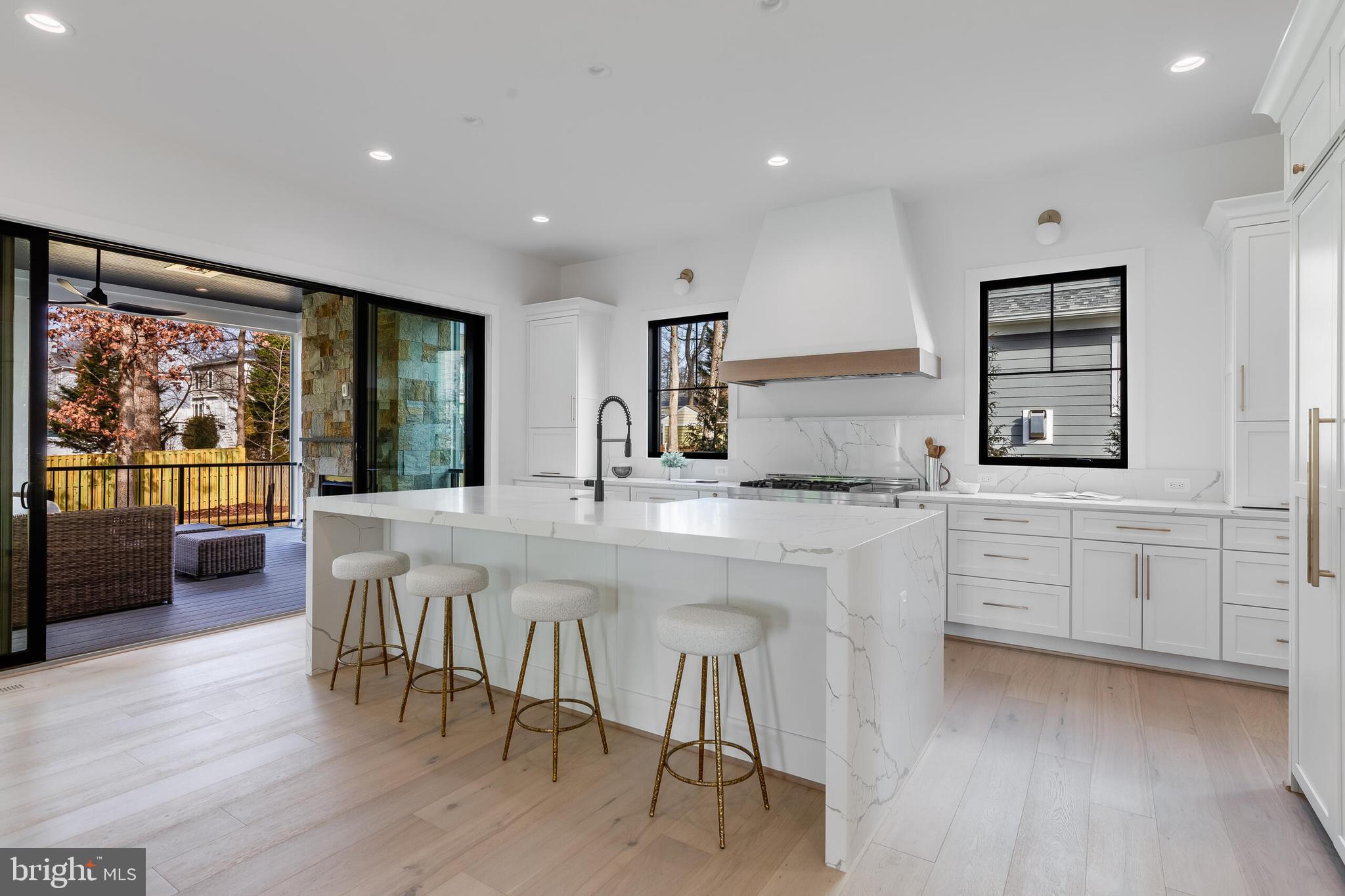 123 TAPAWINGO ROAD SW