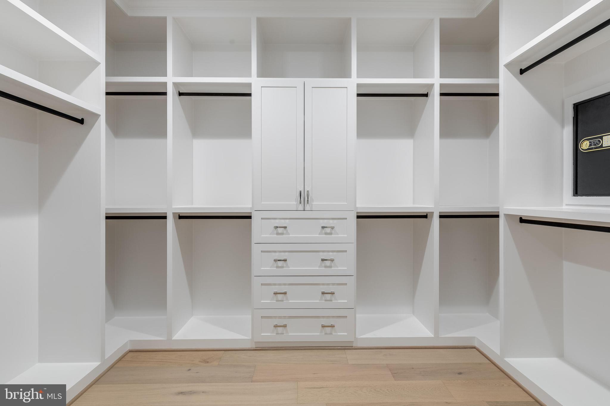 123 TAPAWINGO ROAD SW