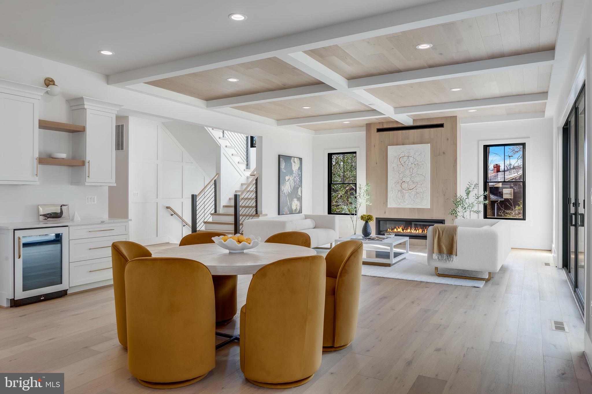 123 TAPAWINGO ROAD SW