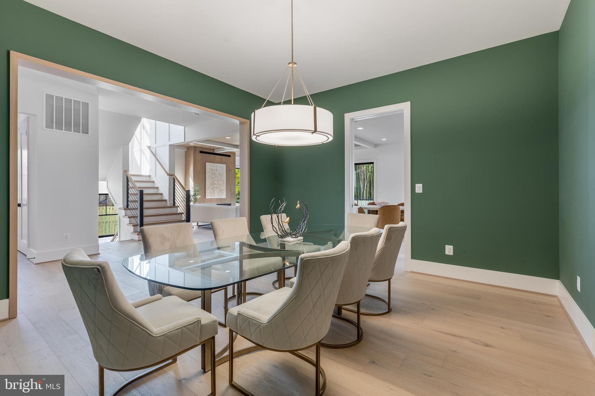 123 TAPAWINGO ROAD SW