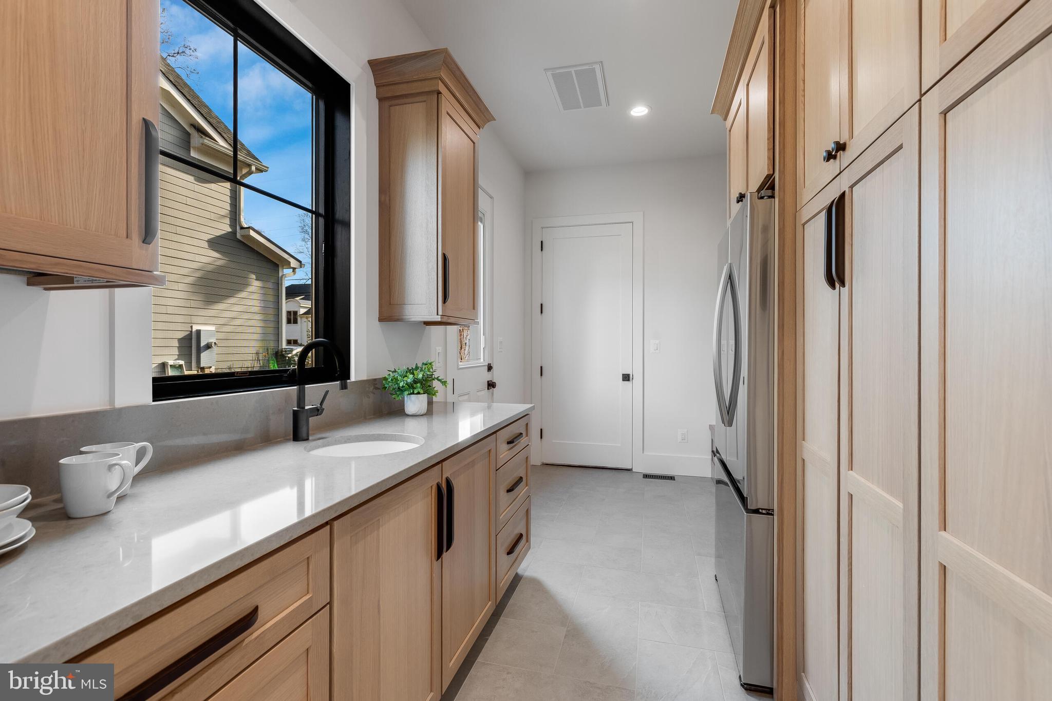 123 TAPAWINGO ROAD SW