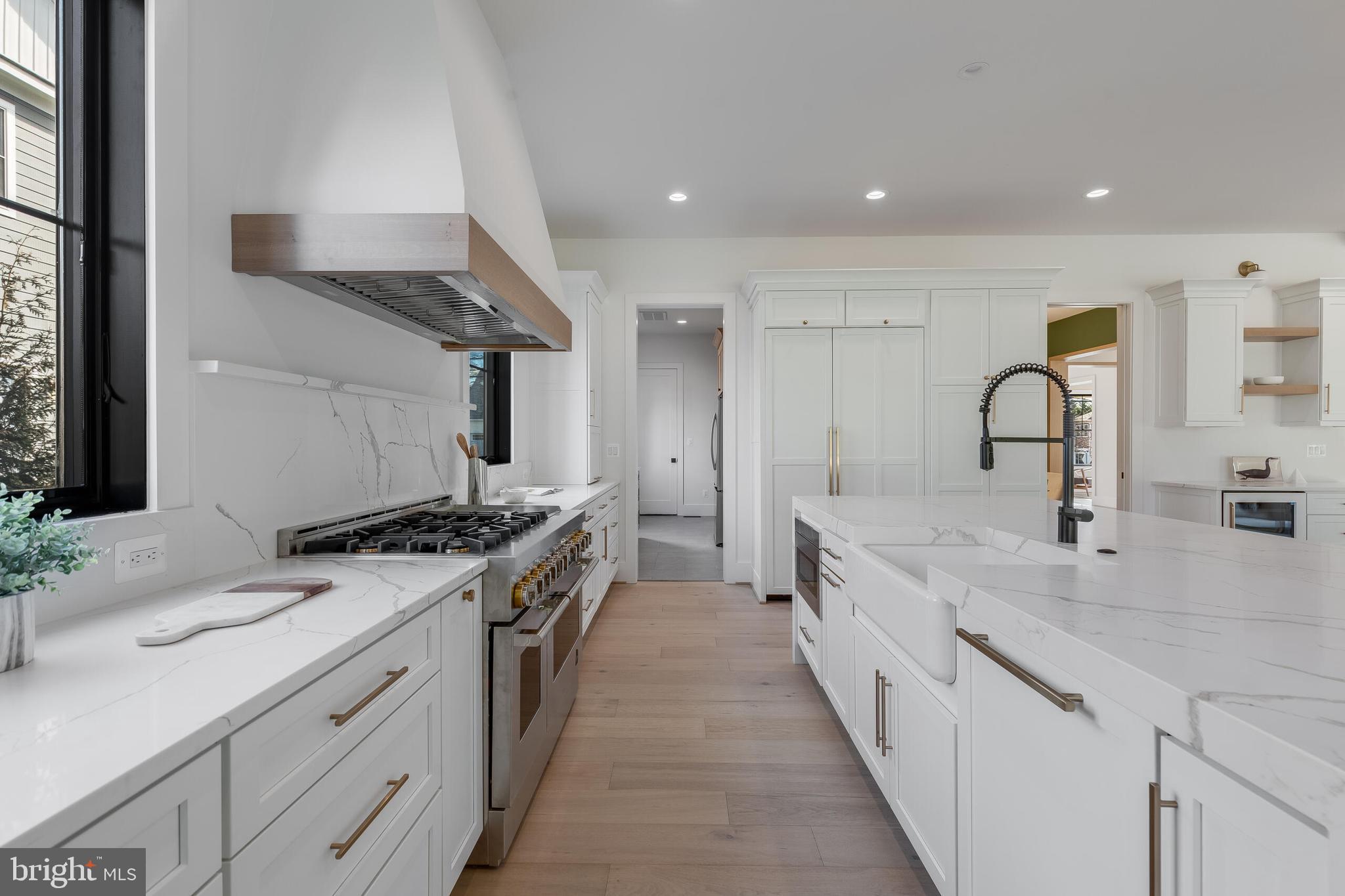 123 TAPAWINGO ROAD SW