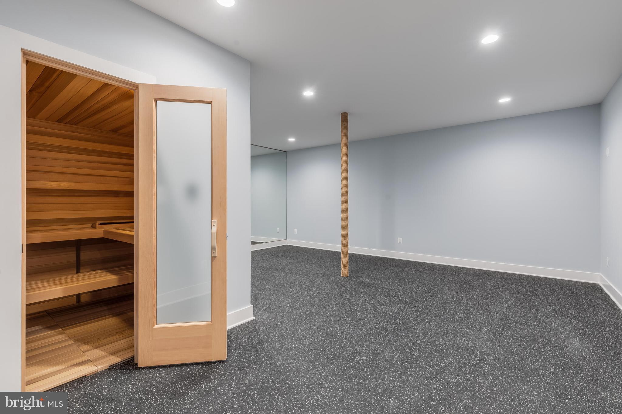 123 TAPAWINGO ROAD SW