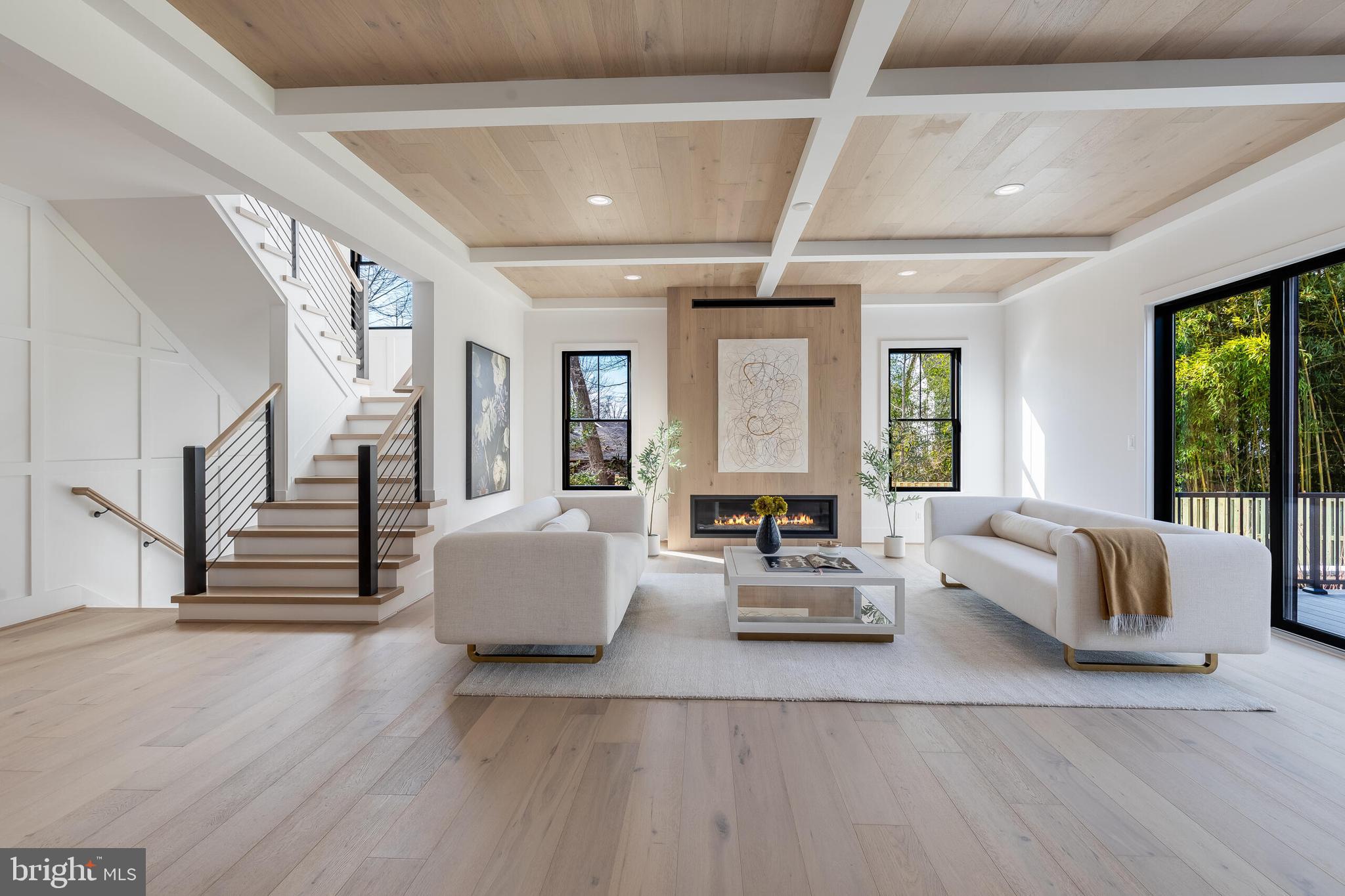 123 TAPAWINGO ROAD SW